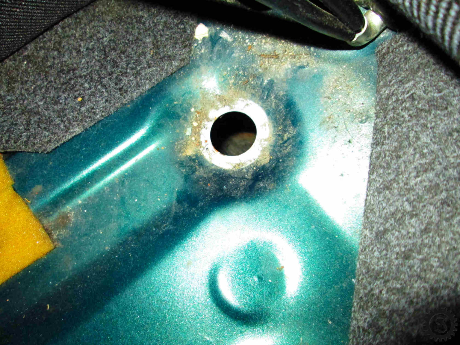 ABS Sensor hinten wechseln Golf III Jones' Werkstatt