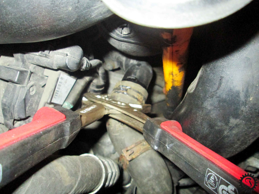 Thermostat wechseln 1.9 TDI Audi A3 8P Jones' Werkstatt