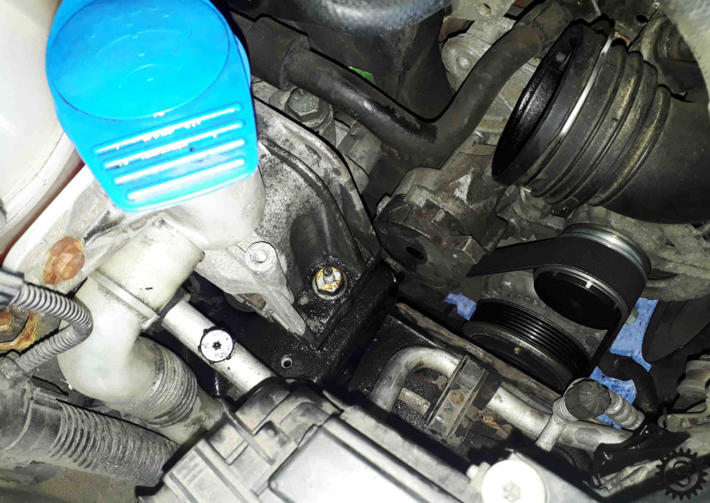 Zahnriemenwechsel beim Audi A3 8P 1.9 TDI Jones' Werkstatt