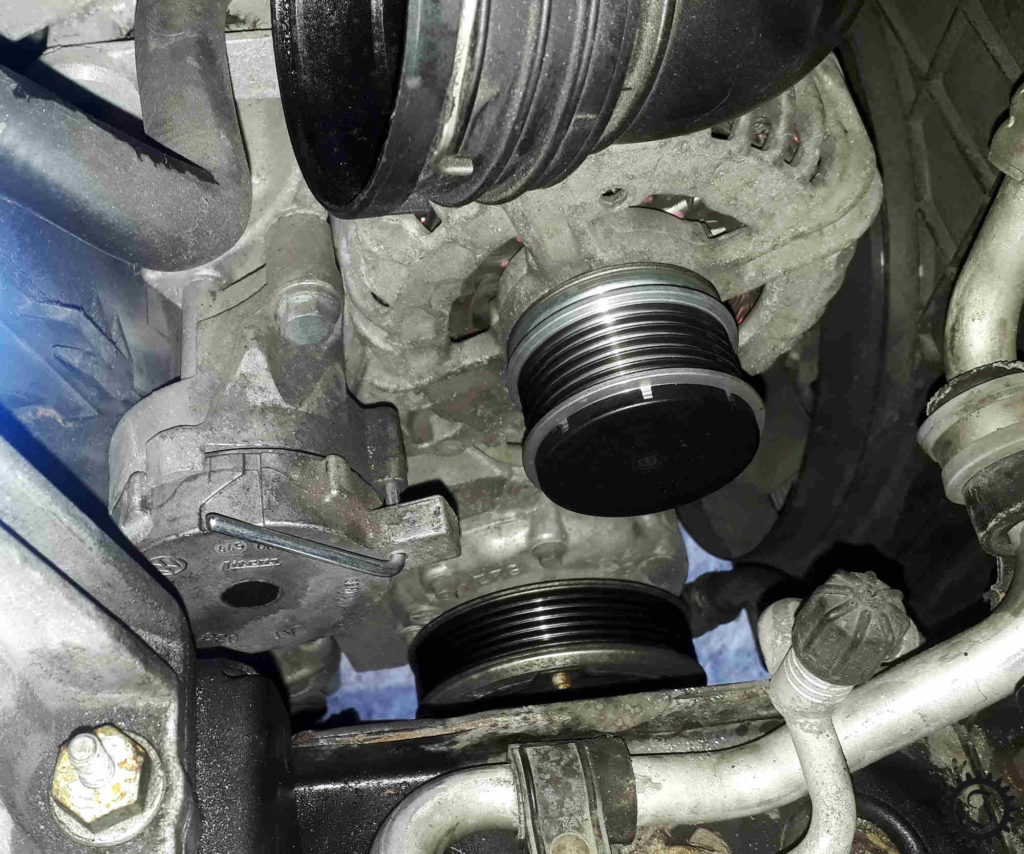 Zahnriemenwechsel beim Audi A3 8P 1.9 TDI Jones' Werkstatt